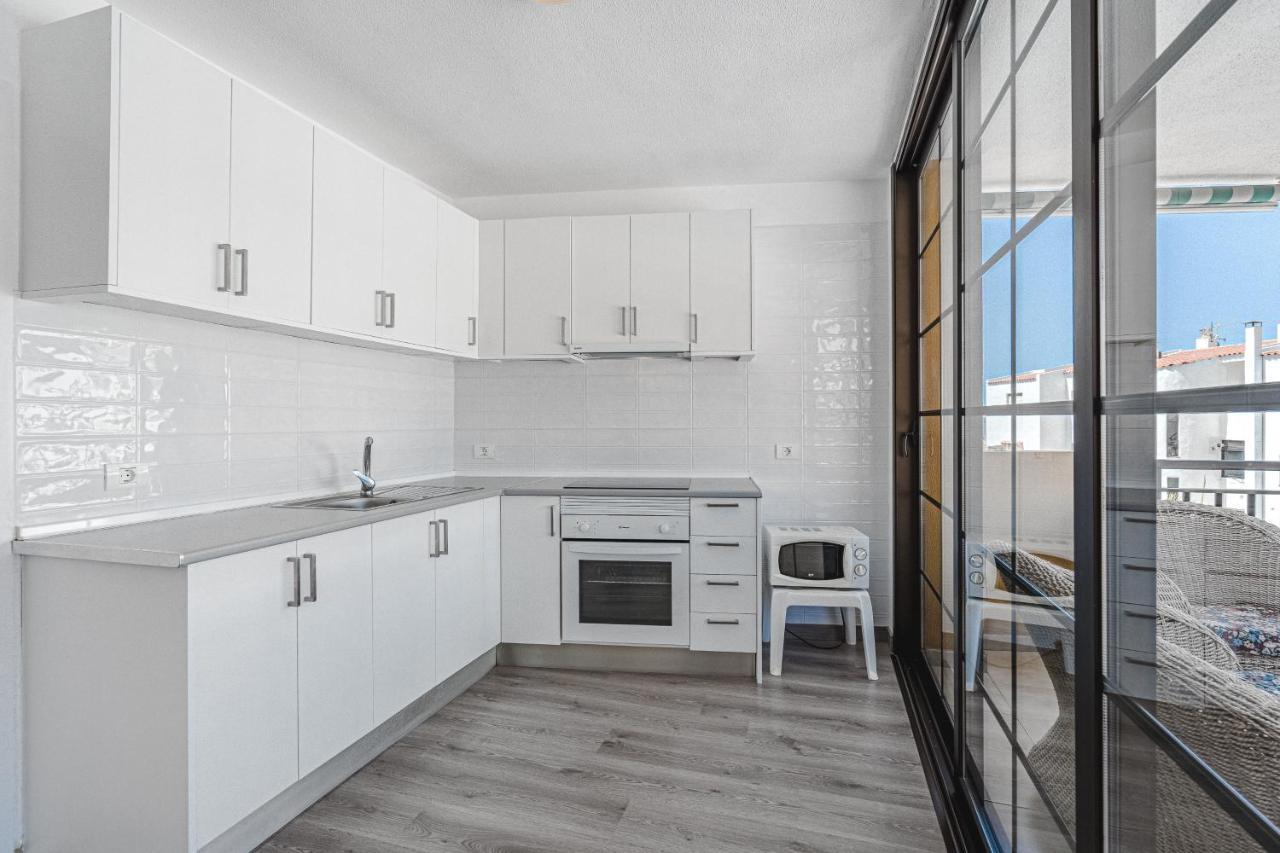 Family Apartment With 3 Bedrooms And Balcony Near Los Gigantes And Ocean Puerto de Santiago  Exteriör bild